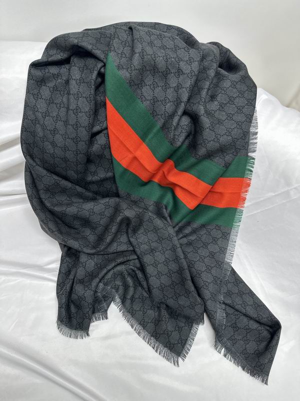 Gucci Scarf 135X135cm E091109